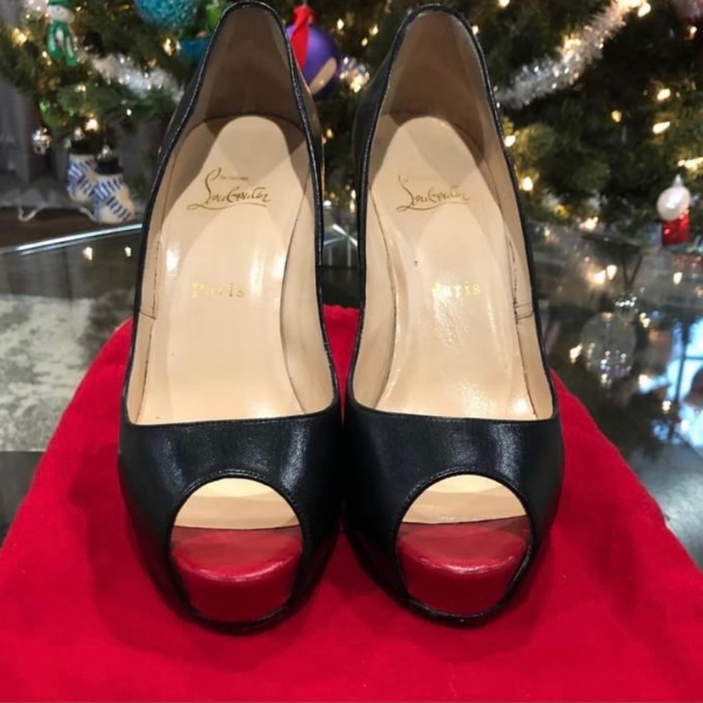 CHRISTIAN LOUBOUTIN Very Prive Kid Pump with Red Platform Peep Toe
